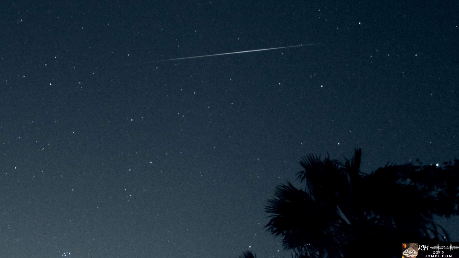 Zoomed Perseid Meteor 8-13-2016 Canon 5DMk2 15sec i3200 f/4 jcmdi.com